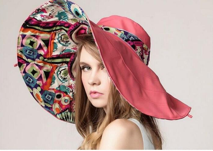 The Santorini Foldable Hat